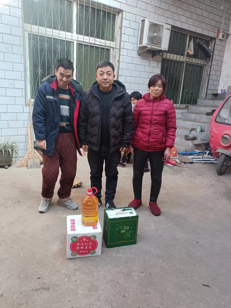 親切關(guān)懷 誠摯祝福——方城縣慰問計生特殊家庭