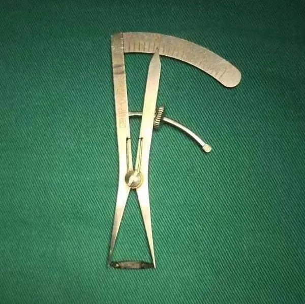 14毫米釘子扎進眼，專家巧手取出來——南陽市眼科醫(yī)院成功救治被釘子扎傷眼的患者