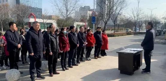 南陽市衛(wèi)生計(jì)生監(jiān)督局黨史開講了