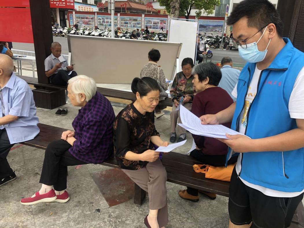 淅川縣：龍城街道衛(wèi)生院 開展“全民健康生活方式”宣傳月活動(dòng)