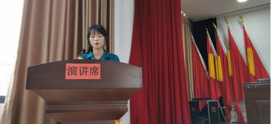 淅川縣衛(wèi)生健康系統(tǒng)先進(jìn)典型之三 王豫鄂：“疫”線逆行，青春無悔