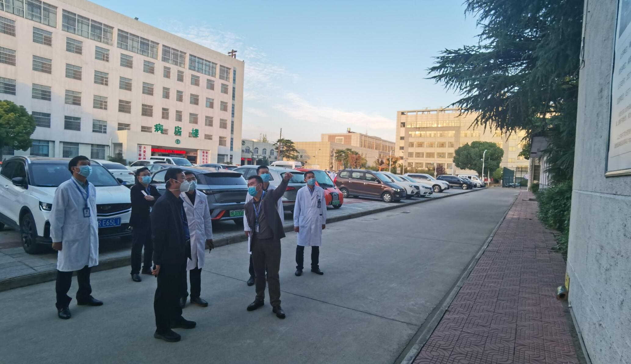 張保朝調(diào)研指導(dǎo)南陽市第四人民醫(yī)院工作