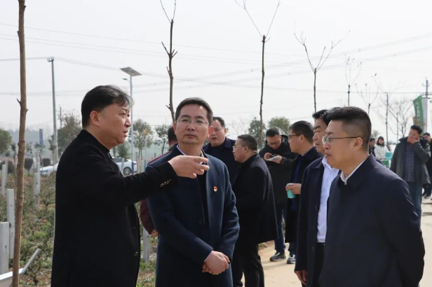 省退役軍人事務(wù)廳到內(nèi)鄉(xiāng)縣醫(yī)藥公司開(kāi)展調(diào)研活動(dòng)