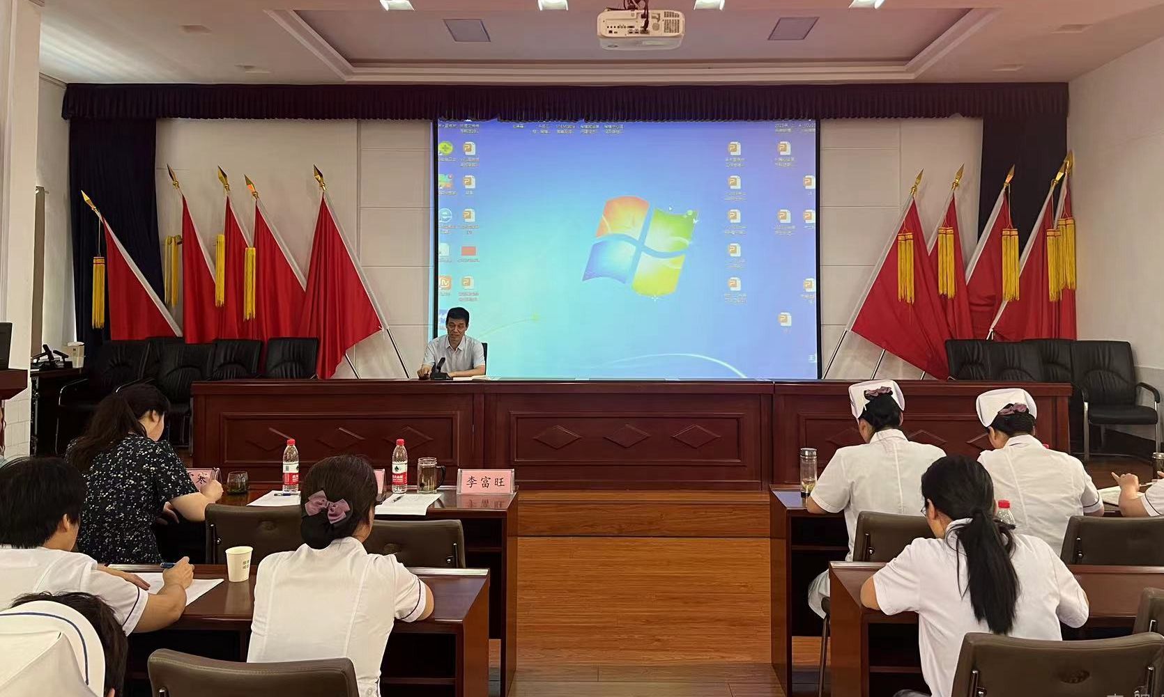 凝心求卓越 勠力謀發(fā)展——唐河縣人民醫(yī)院召開(kāi)2023年上半年護(hù)理工作會(huì)議