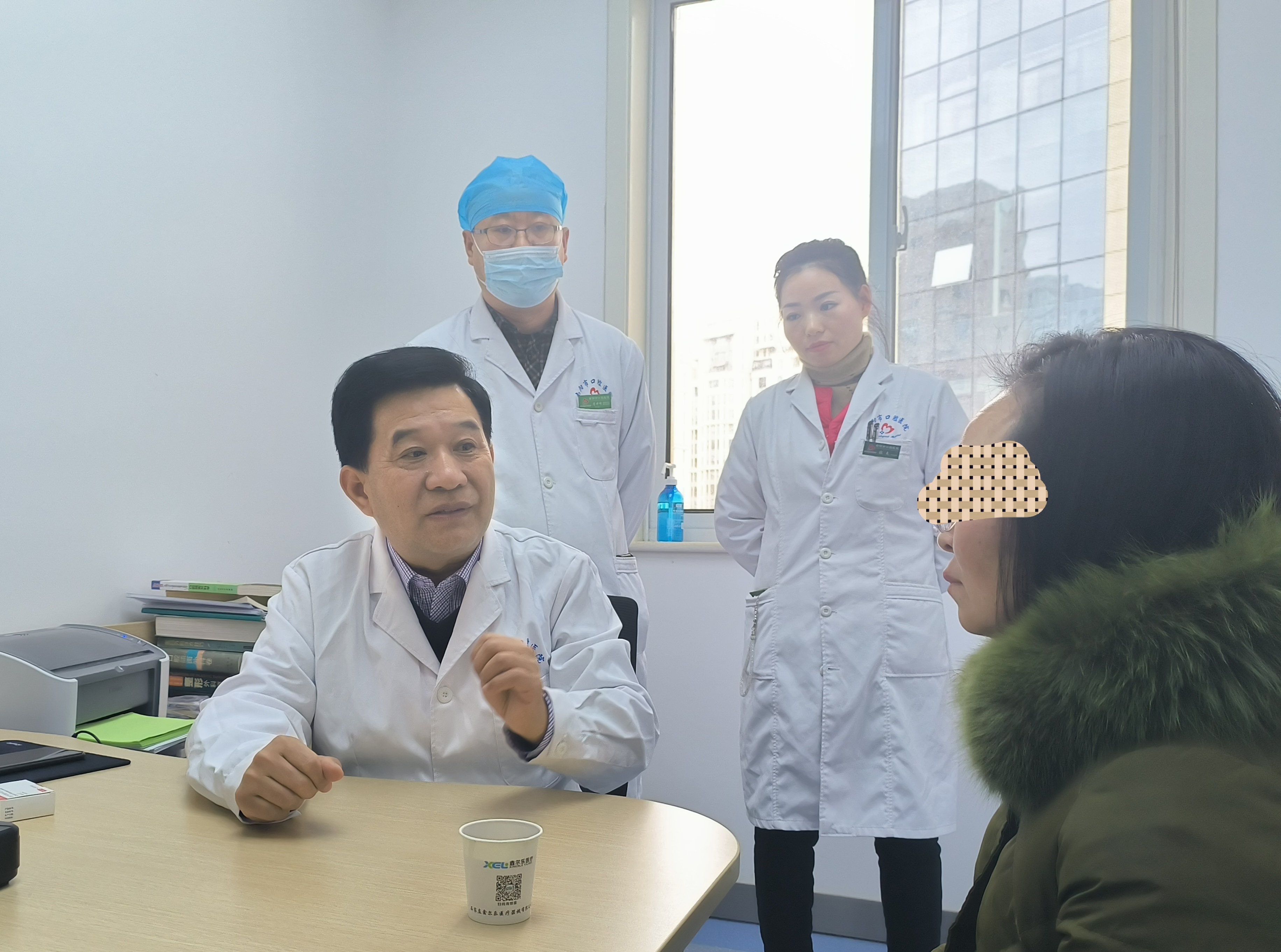 女子哭訴：面癱毀容 一輩子完了 專家：別急！盡可能幫你找回“面子”