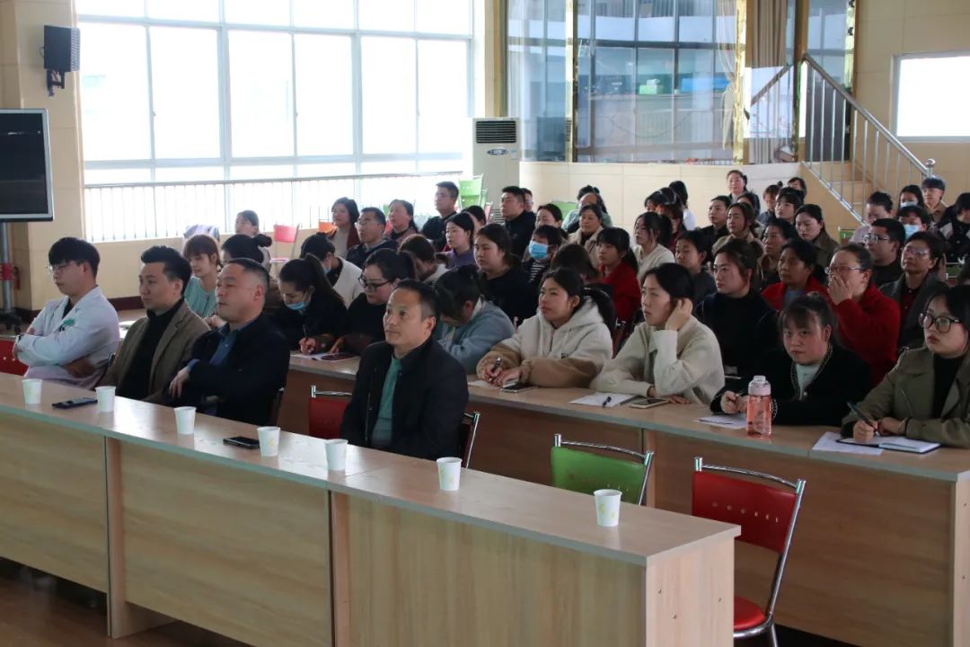 【健康進萬家】科學防護  健康“童”行——豫西健和醫(yī)院走進西峽縣直第一幼兒園開展健康科普服務活動