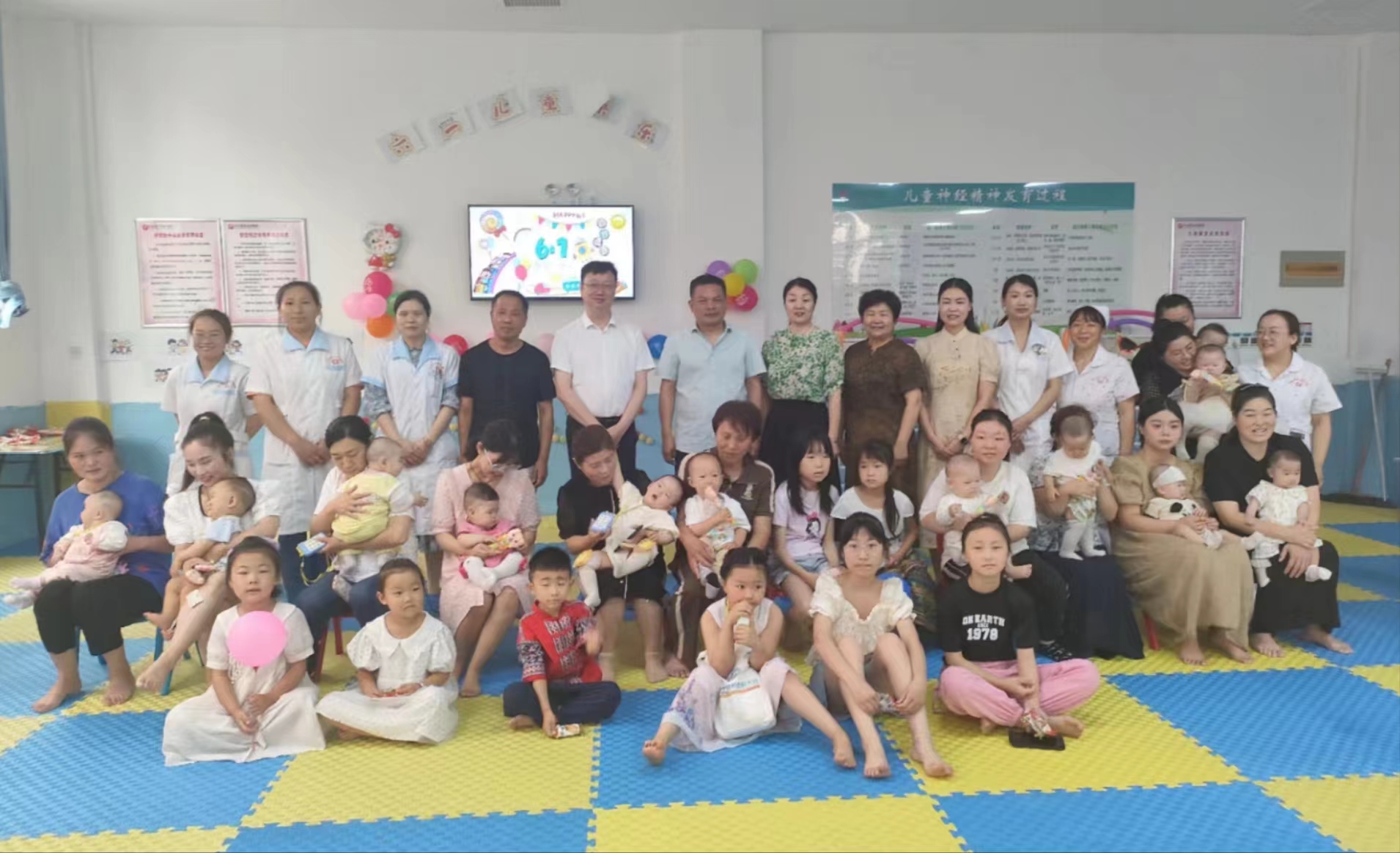 內(nèi)鄉(xiāng)縣婦幼保健院兒童康復中心舉辦慶“六一”兒童節(jié)親子活動