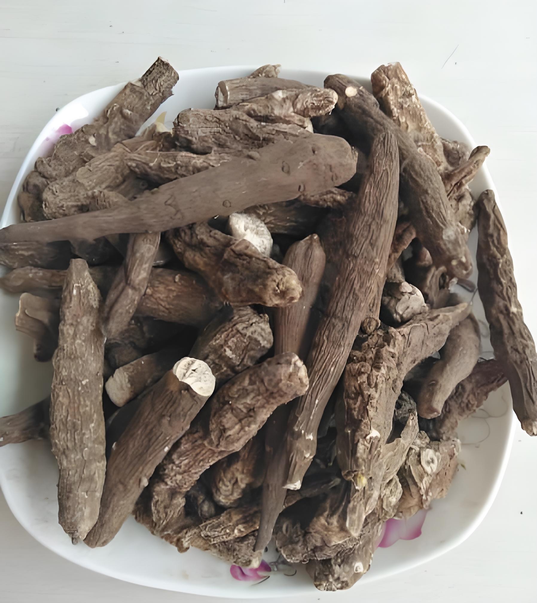 雪上一枝蒿：祛風(fēng)濕，活血止痛
