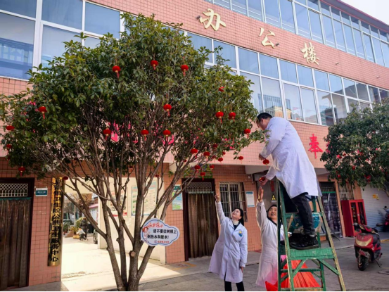 張燈結(jié)彩煥新顏，夏館鎮(zhèn)衛(wèi)生院年味拉滿