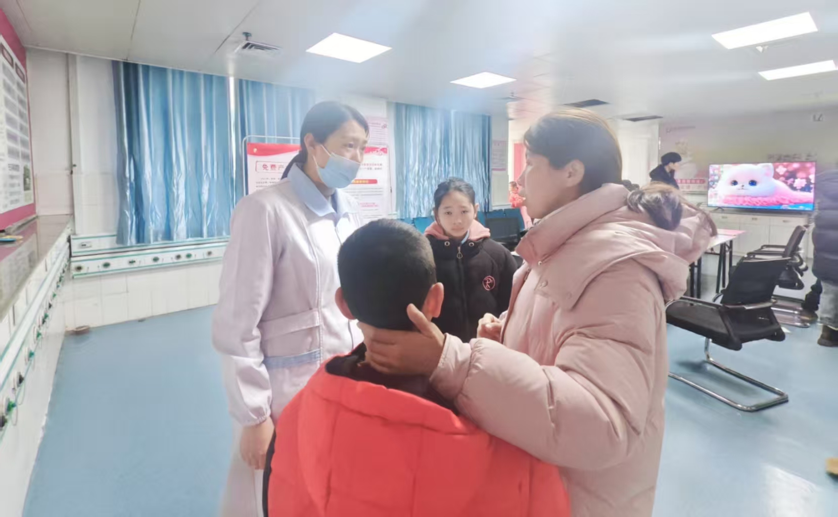 內鄉(xiāng)縣婦幼保健院育兒學校:兒童近視防控，遠離“小眼鏡”
