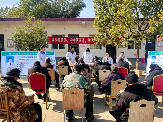 內(nèi)鄉(xiāng)縣夏館鎮(zhèn)衛(wèi)生院開(kāi)展“仲景文化宣傳月”活動(dòng)  傳承中醫(yī)文化