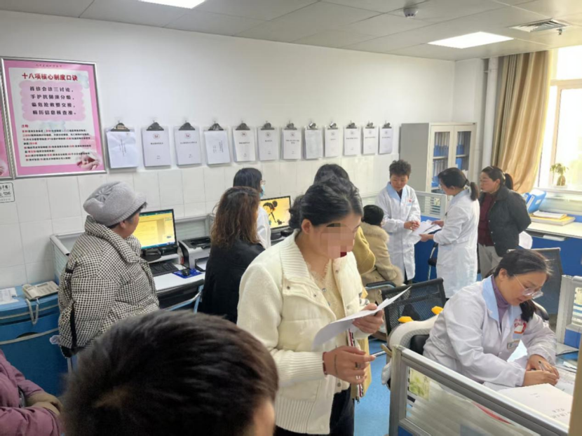 省級專家坐診內(nèi)鄉(xiāng)縣婦幼保健院，將健康送到基層