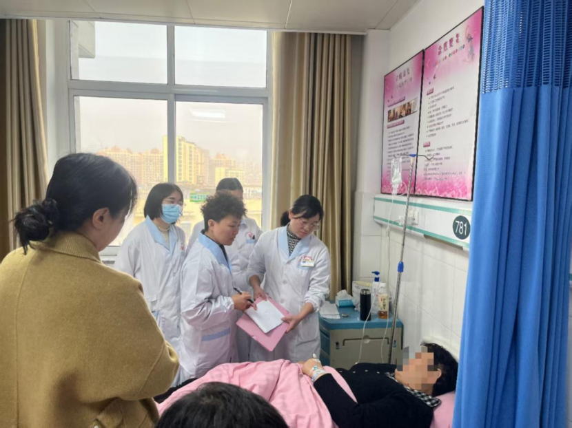 省級專家坐診內(nèi)鄉(xiāng)縣婦幼保健院，將健康送到基層