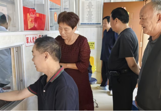愛灑銀齡映初心 健康護(hù)航顯擔(dān)當(dāng) --夏館鎮(zhèn)衛(wèi)生院開展退休老干部免費(fèi)健康體檢活動